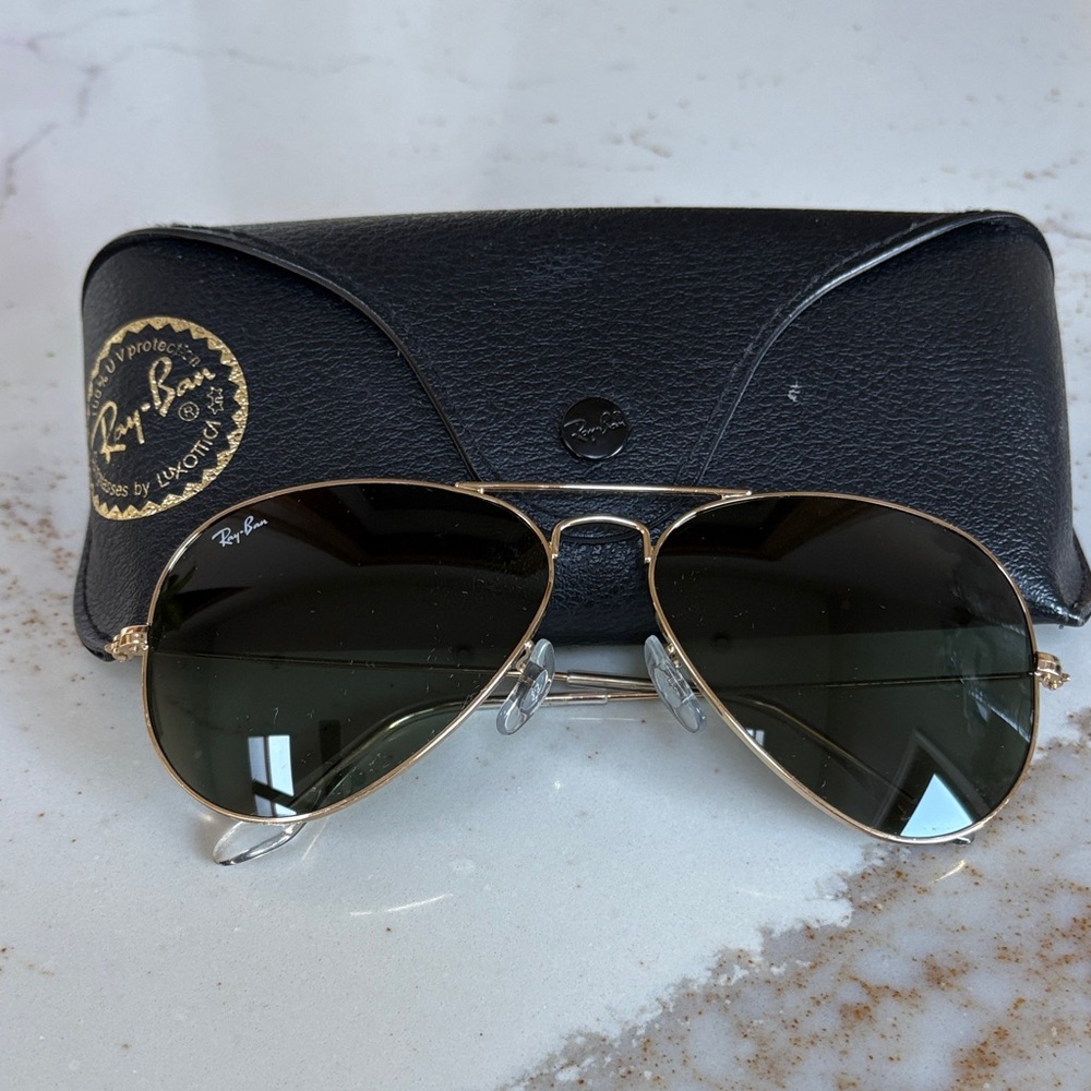 Ray-Ban Gold Frame Aviator Sunglasses